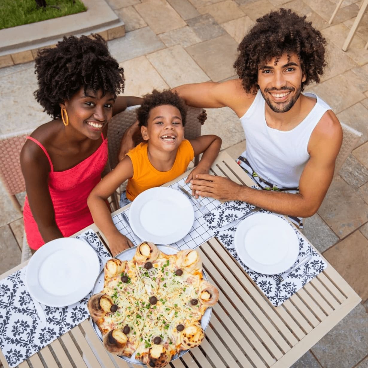 Família no centro gastronômico no hotel Whyndham em Olímpia