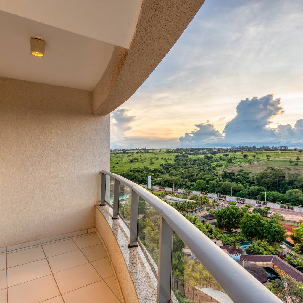 Varanda e vista externa Suíte Master Thermas King Size.