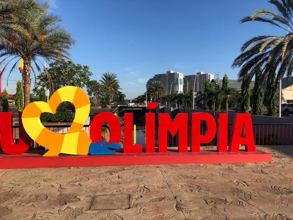 Totem Eu amo Olímpia