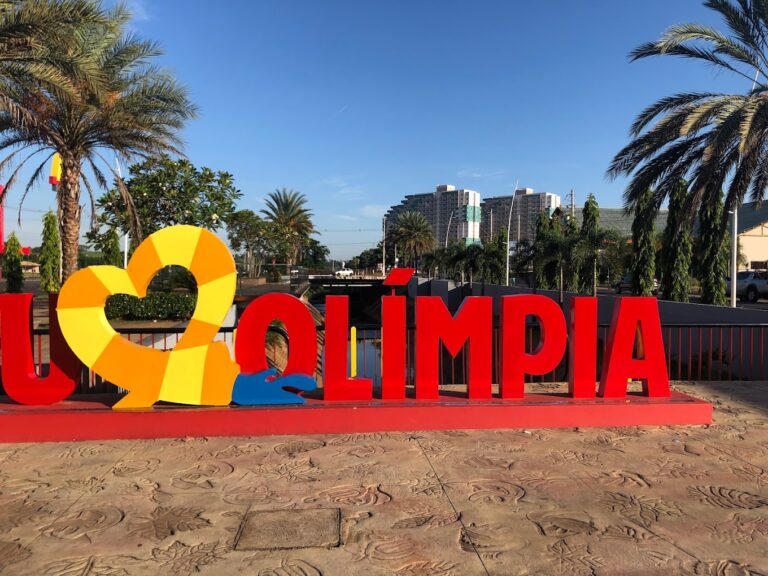 Totem Eu amo Olímpia